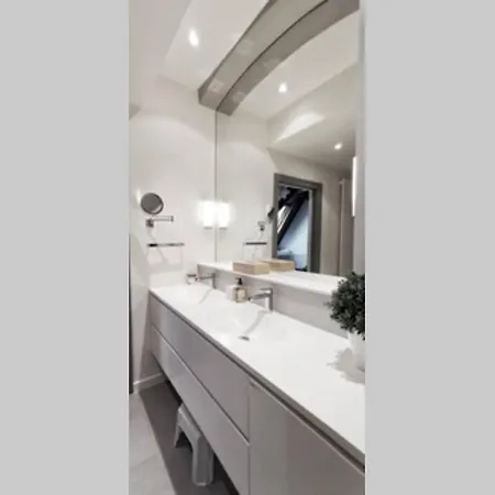 200m2 Triplex Proche Cathedrale Apartment